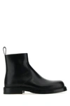 Bottega Veneta Man Black Leather Ben Ankle Boots In Black