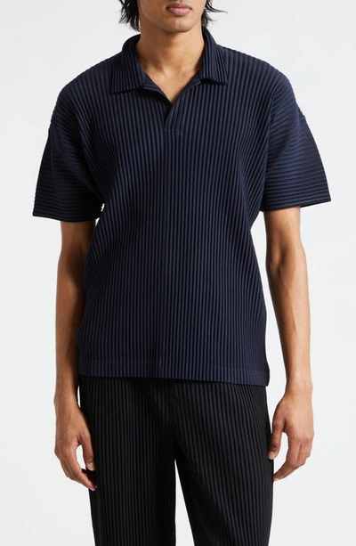 Issey Miyake Basic Pleated Polo Shirt In Navy