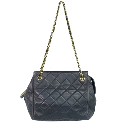 Pre-owned Chanel Matelassé Navy Leather Shoulder Bag ()