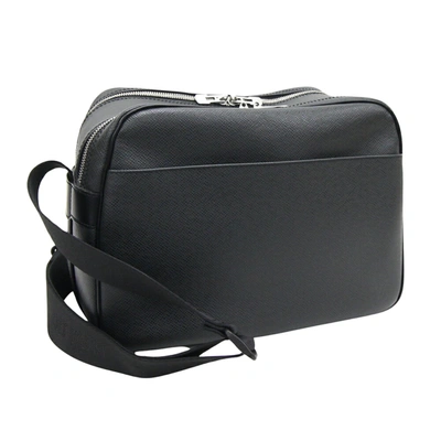 Pre-owned Louis Vuitton Reporter Pm Black Leather Shoulder Bag ()