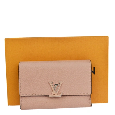 Pre-owned Louis Vuitton Portefeuille Capucines Leather Wallet () In Pink