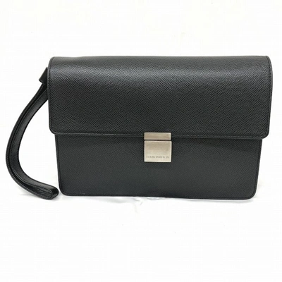 Pre-owned Louis Vuitton Selenga Leather Clutch Bag () In Black