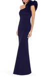 BETSY & ADAM RUFFLE ONE-SHOULDER TRUMPET GOWN