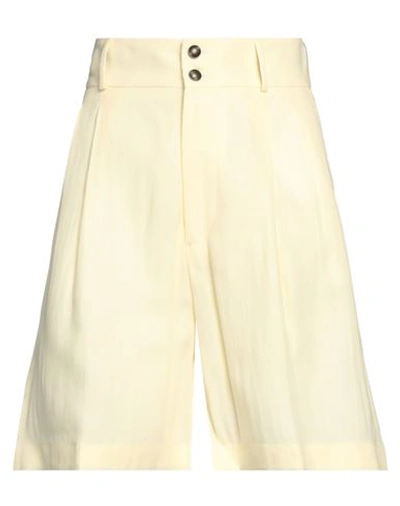 Berwich Woman Shorts & Bermuda Shorts Pastel Yellow Size 4 Linen