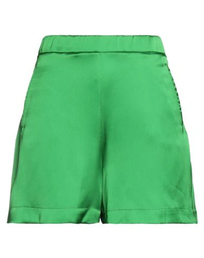 The Nina Studio Woman Shorts & Bermuda Shorts Green Size 8 Polyester