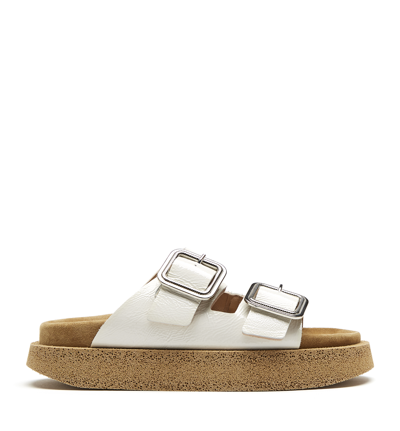 La Canadienne Buffalo Patent Leather Sandal In Off White