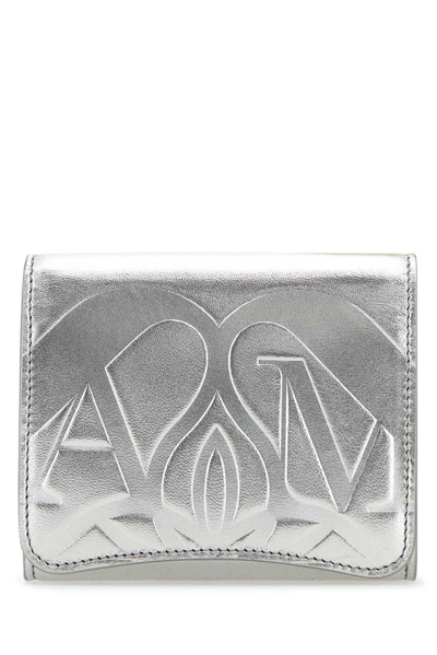 Alexander Mcqueen Logo Detailed Tri-fold Wallet In Ight Silver