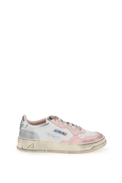 Autry Medalist Super Vintage Leather Sneakers In White Pink