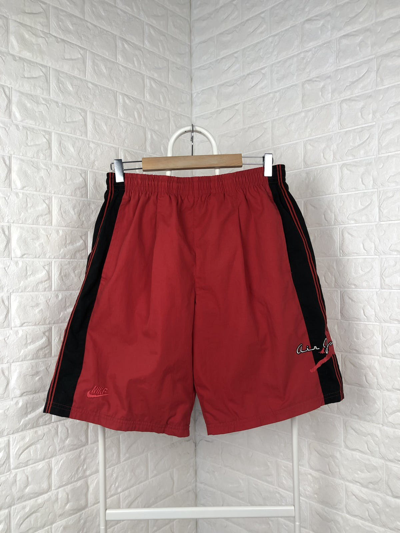 Pre-owned Jordan Nike Vintage Nike Air Jordan Shorts Size L In Red