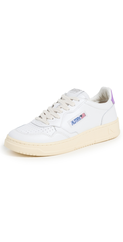 Autry Medalist Low Sneakers Wht/english Lavender