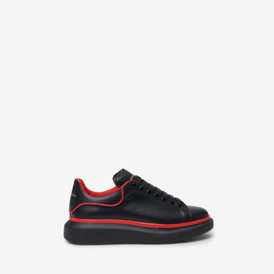 Alexander Mcqueen Oversized Sneaker In Black/tulip
