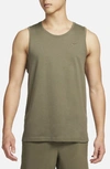 Nike Men's Primary Dri-fit Versatile Tank Top In Green