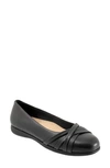 Trotters Daphne Flat In Black