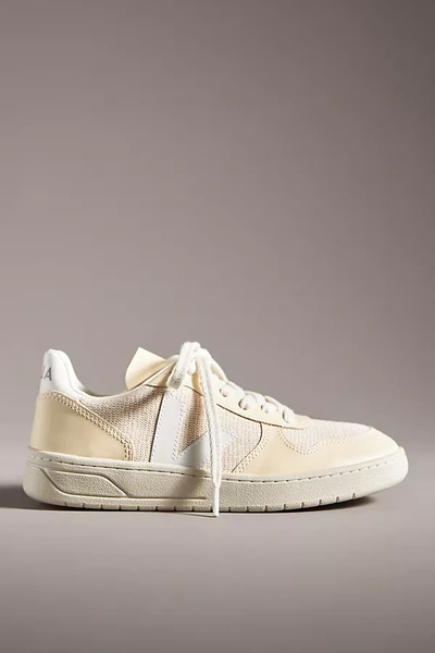 Veja V-10 Sneakers In Beige