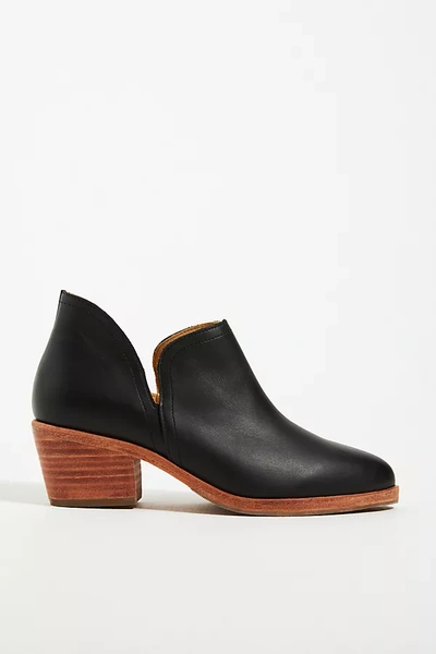 Nisolo Mia Everyday Boots In Black