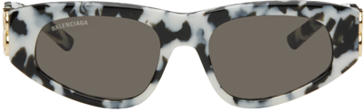 Balenciaga Tortoiseshell Dynasty Oval Sunglasses In 010 Shiny Black
