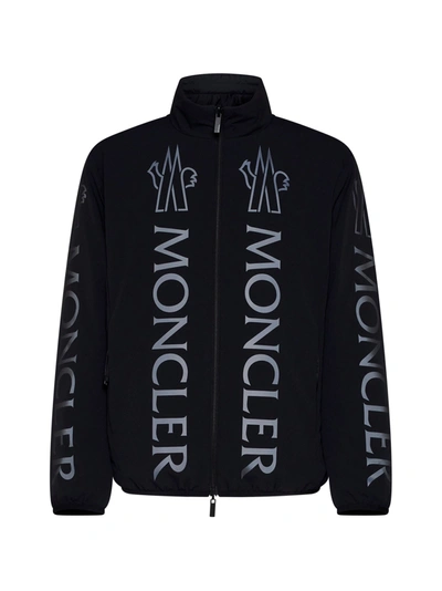 Moncler Jacket In Nero
