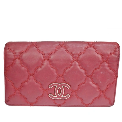 Pre-owned Chanel Leather Wallet () In Red