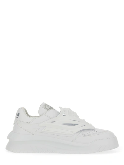 Versace Odyssey Trainer In Bianco