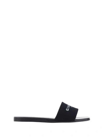 Givenchy 4g Sandals In Black