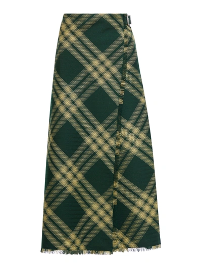 Burberry Check Printed Frayed In Green