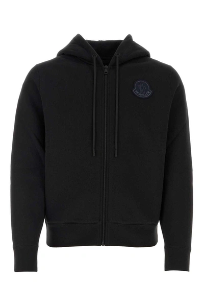 Moncler Logo Patch Zipped Hoodie In Nero
