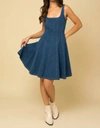 GILLI SLEEVELESS SQUARE NECK CORSET DRESS IN DENIM