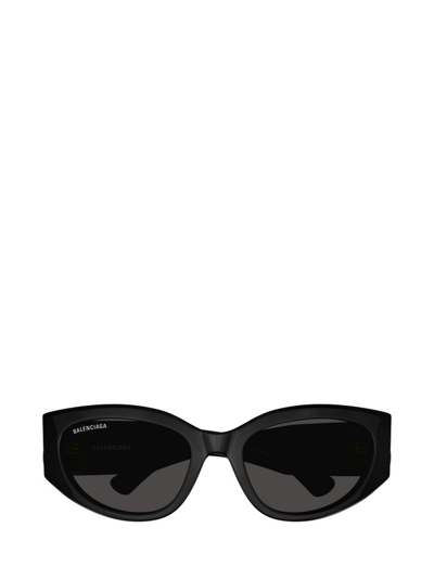 Balenciaga Eyewear Cat In Black