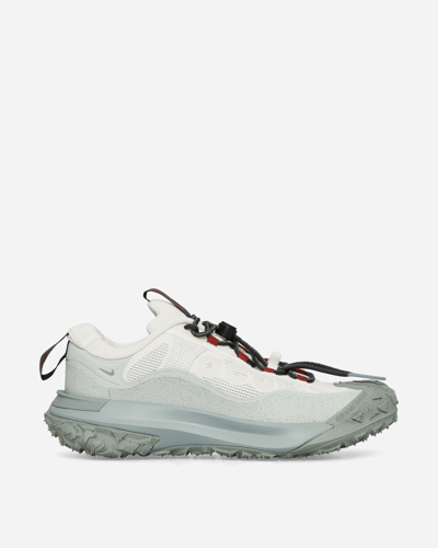 Nike Acg Mountain Fly 2 Low Gtx Sneakers Phantom / Dark Smoke Grey In Multicolor