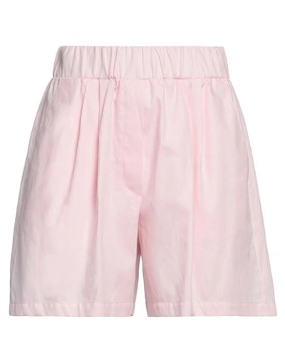 Gina Gorgeous Woman Shorts & Bermuda Shorts Light Pink Size 6 Cotton