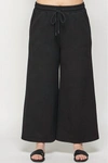 See And Be Seen Plus Size Textured Cropped Pants In Black In Black