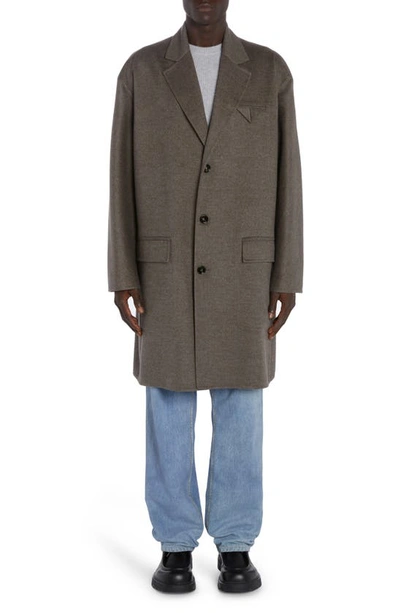Bottega Veneta Men's Wool-cashmere Topcoat In Peppercorn Melange