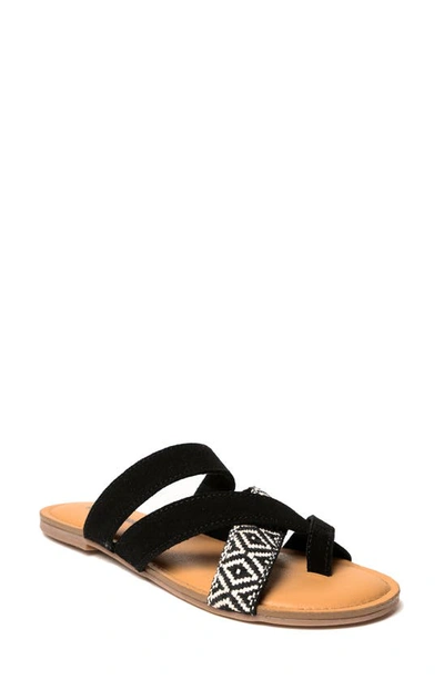 Minnetonka Faribee Strappy Sandal In Multicolor