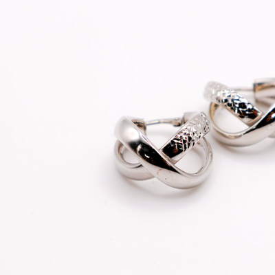 Le Réussi Italian Twisted Duo Silver Hoop Earrings In White