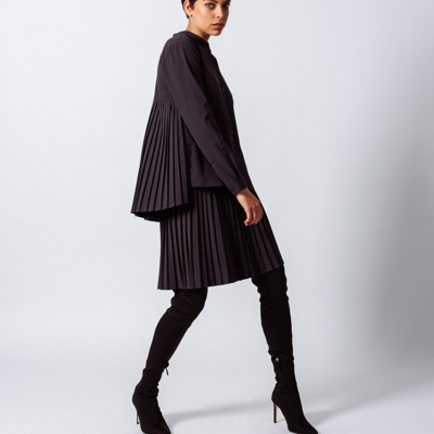 Le Réussi Stylish Pleated Blouse In Black