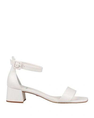 Carrano Woman Sandals White Size 7 Leather