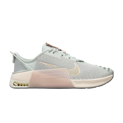 Pre-owned Nike Wmns Metcon 9 Easyon 'light Silver Guava Ice' In Grey