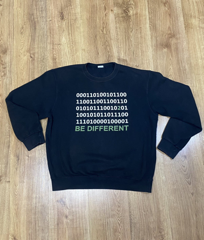 Pre-owned Apple X Vintage Be Different “code” Y2k Apple Steve Jobs Sweatshirt In Black