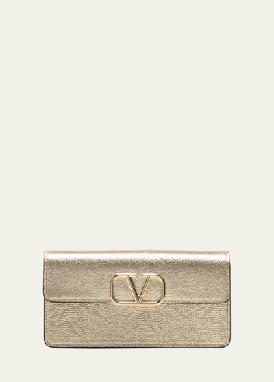 Valentino Garavani Vlogo Signature Metallic Leather Wallet On Chain In Gold