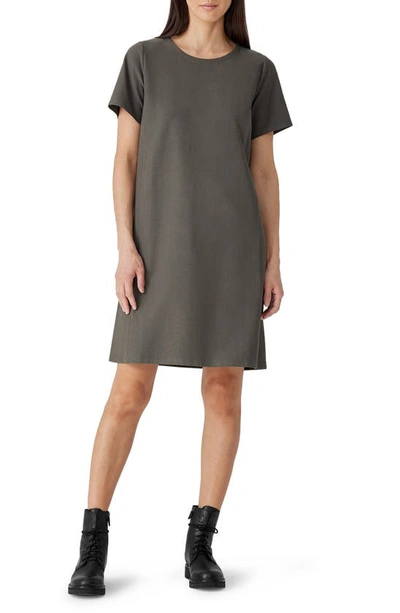 Eileen Fisher Washable Stretch Crepe Jewel Neck Dress In Green
