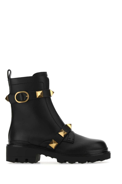 Valentino Garavani Boots In Black