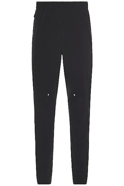On Movement Pants In Black