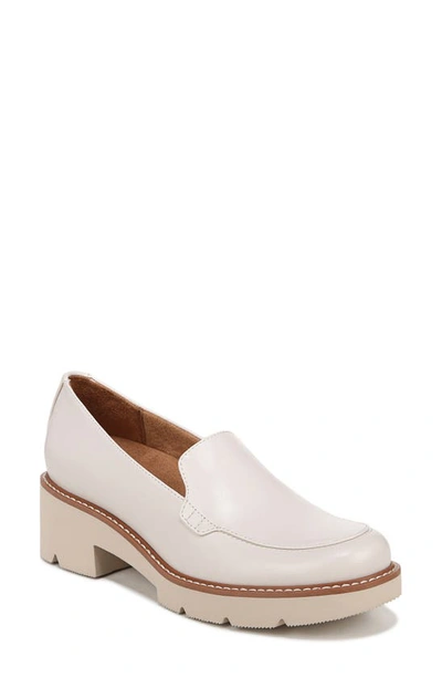 Naturalizer Cabaret Lug Sole Loafers In Satin Pearl Faux Leather