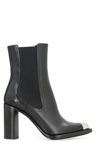 Alexander Mcqueen Punk Leather Chelsea Boots In Black