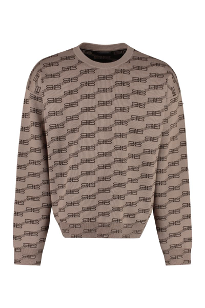 Balenciaga Logo-jacquard Knitted Sweater In Beige