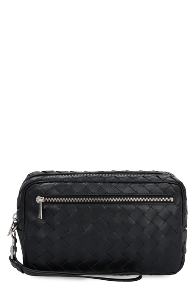 Bottega Veneta Leather Pouch In Black