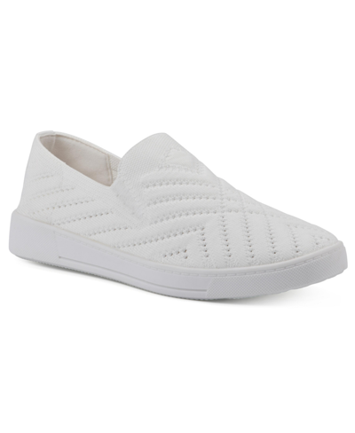 White Mountain Upbear Slip On Sneakers In White Fabric