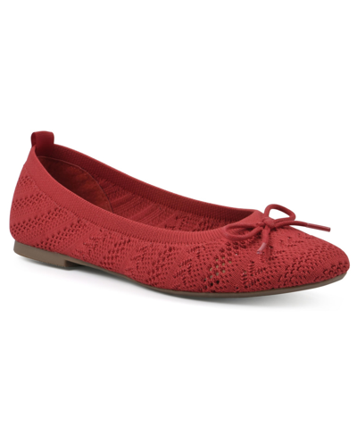 White Mountain Sashay Ballet Flats In Cruella Red Fabric