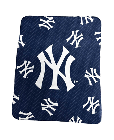 Logo Brands New York Yankees 50" X 60" Repeating Logo Classic Plush Throw Blanket In Navy