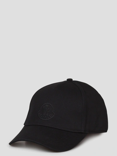 Moncler Embroidered Logo Baseball Cap In Black